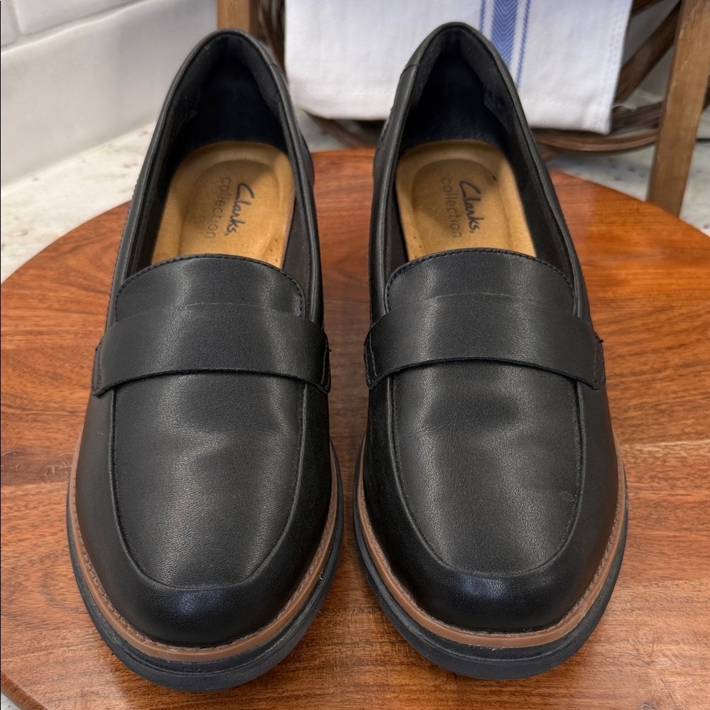 Clarks
Women's Sharon Gracie Slip-On Loafer Flats